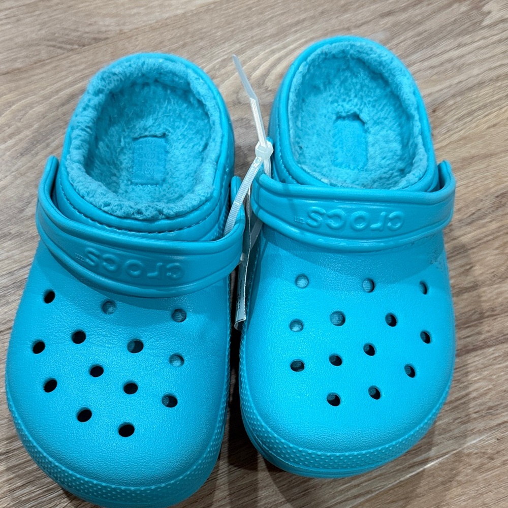 CROCS Kids Vibrant Blue Slippers